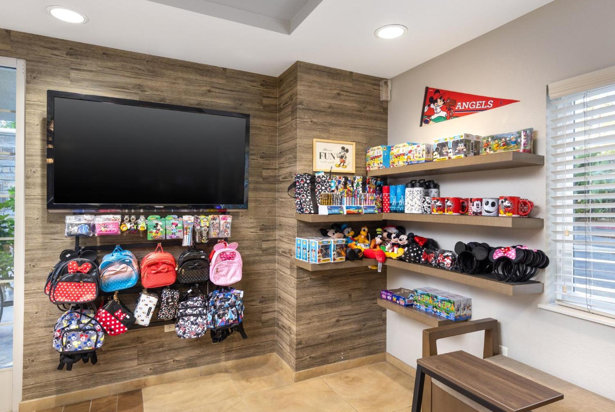 Candlewood Suites Anaheim - Resort Area By Ihg Екстериор снимка