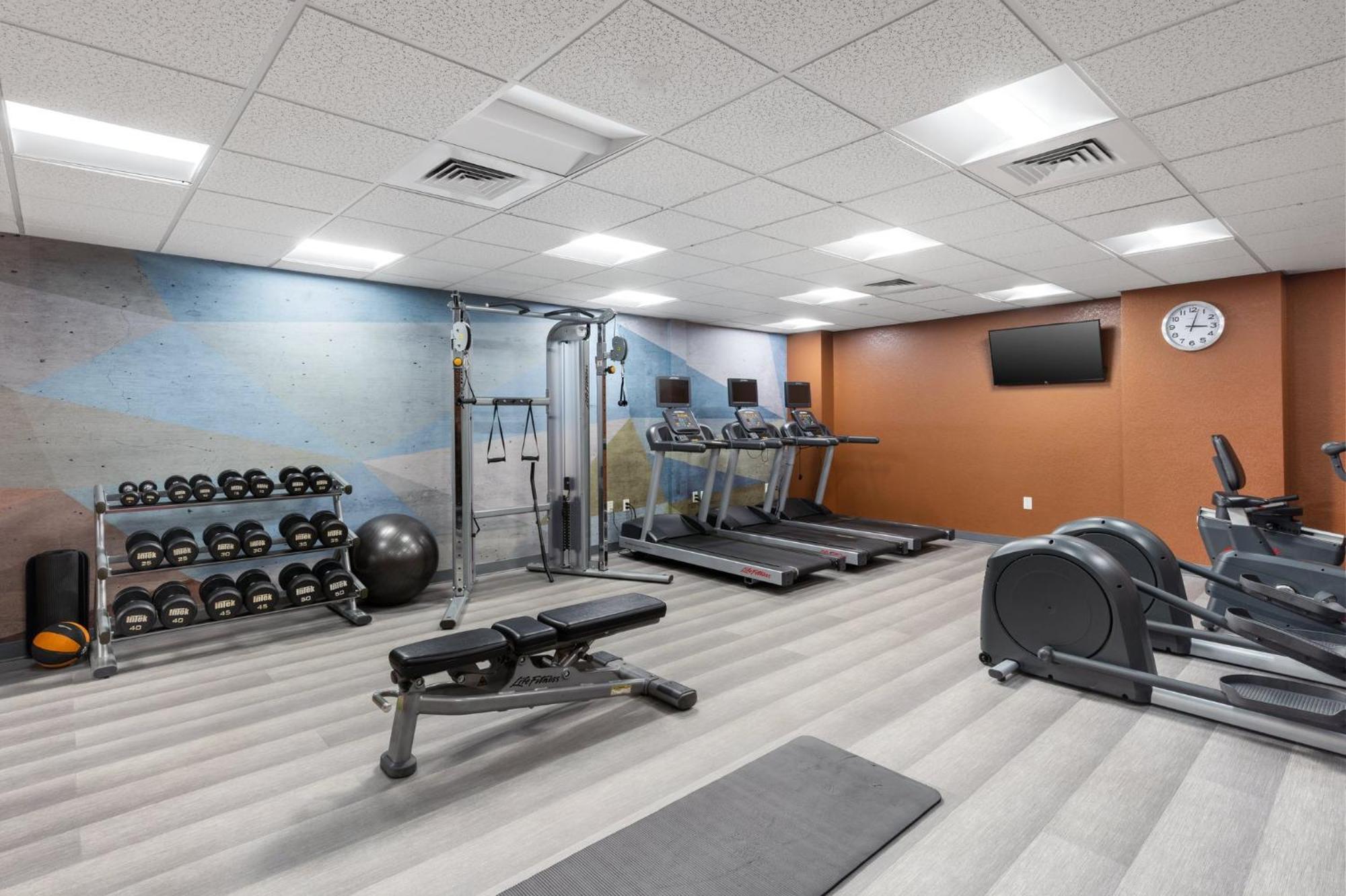 Candlewood Suites Anaheim - Resort Area By Ihg Екстериор снимка