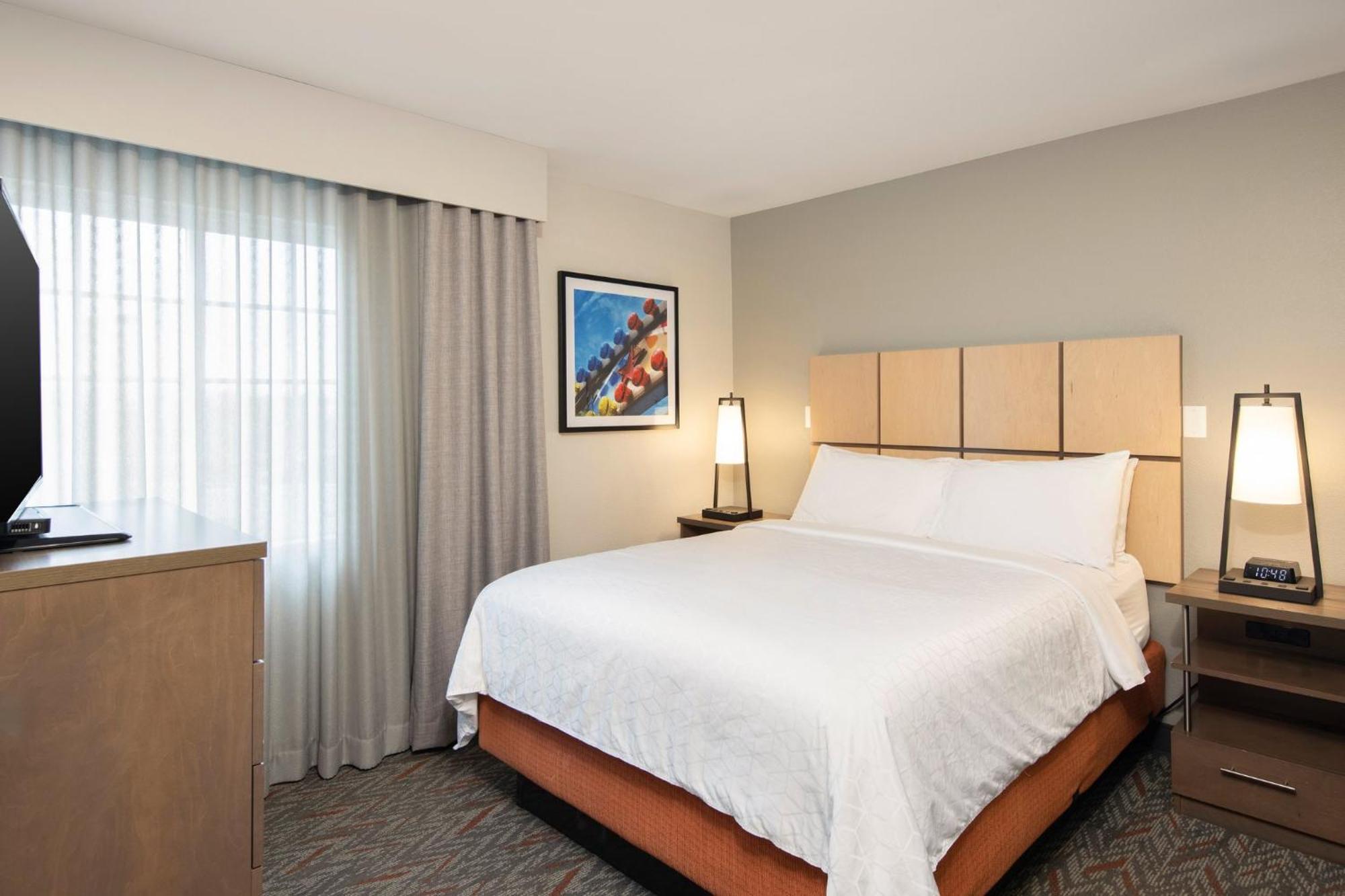 Candlewood Suites Anaheim - Resort Area By Ihg Екстериор снимка