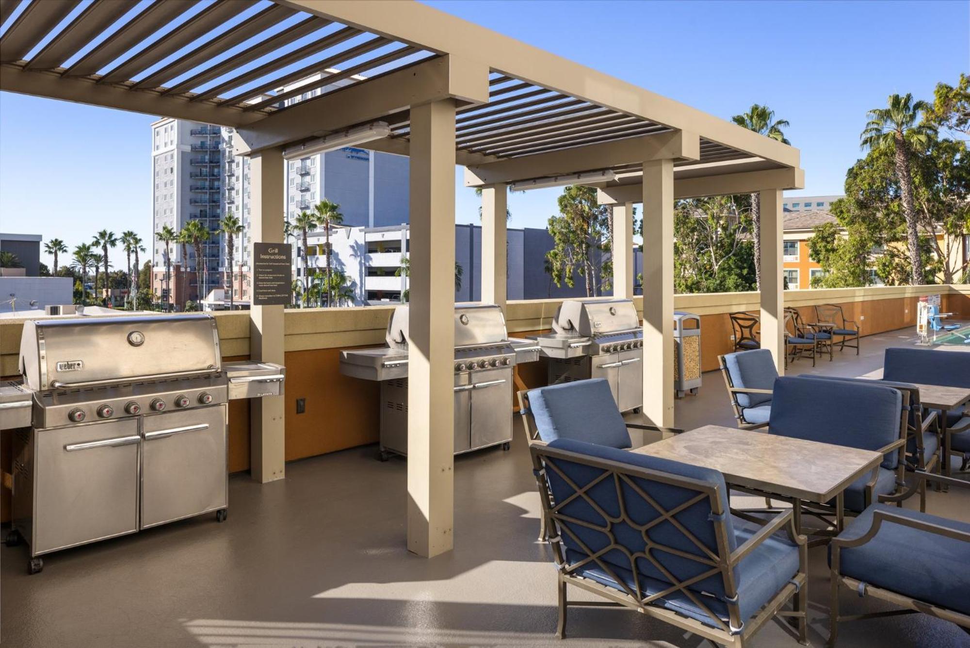 Candlewood Suites Anaheim - Resort Area By Ihg Екстериор снимка