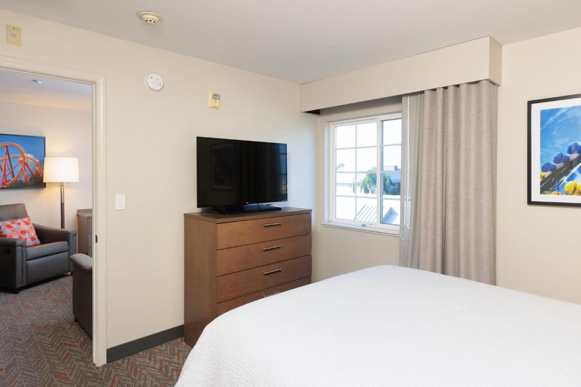 Candlewood Suites Anaheim - Resort Area By Ihg Екстериор снимка