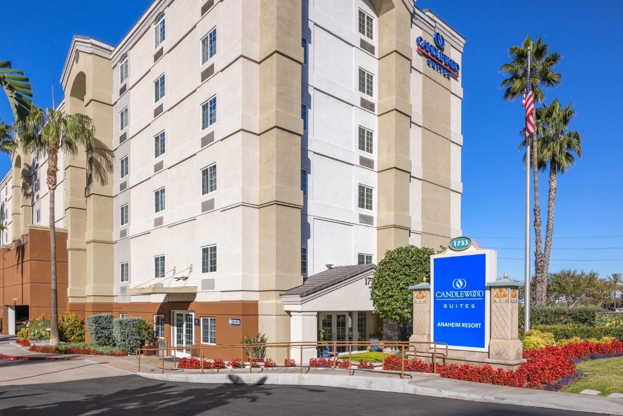 Candlewood Suites Anaheim - Resort Area By Ihg Екстериор снимка