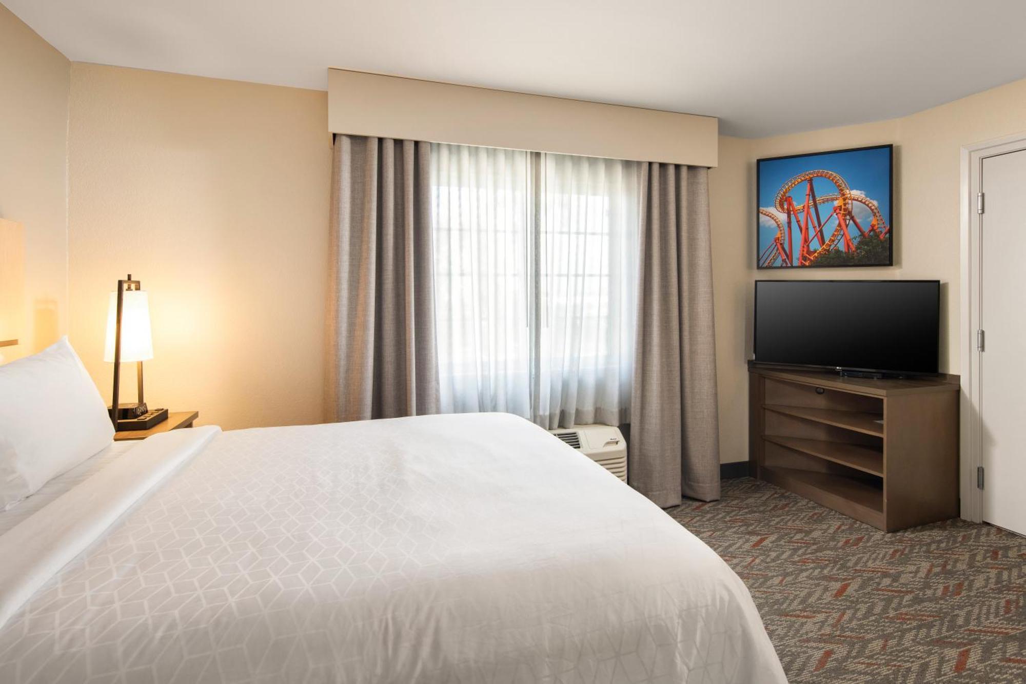 Candlewood Suites Anaheim - Resort Area By Ihg Екстериор снимка
