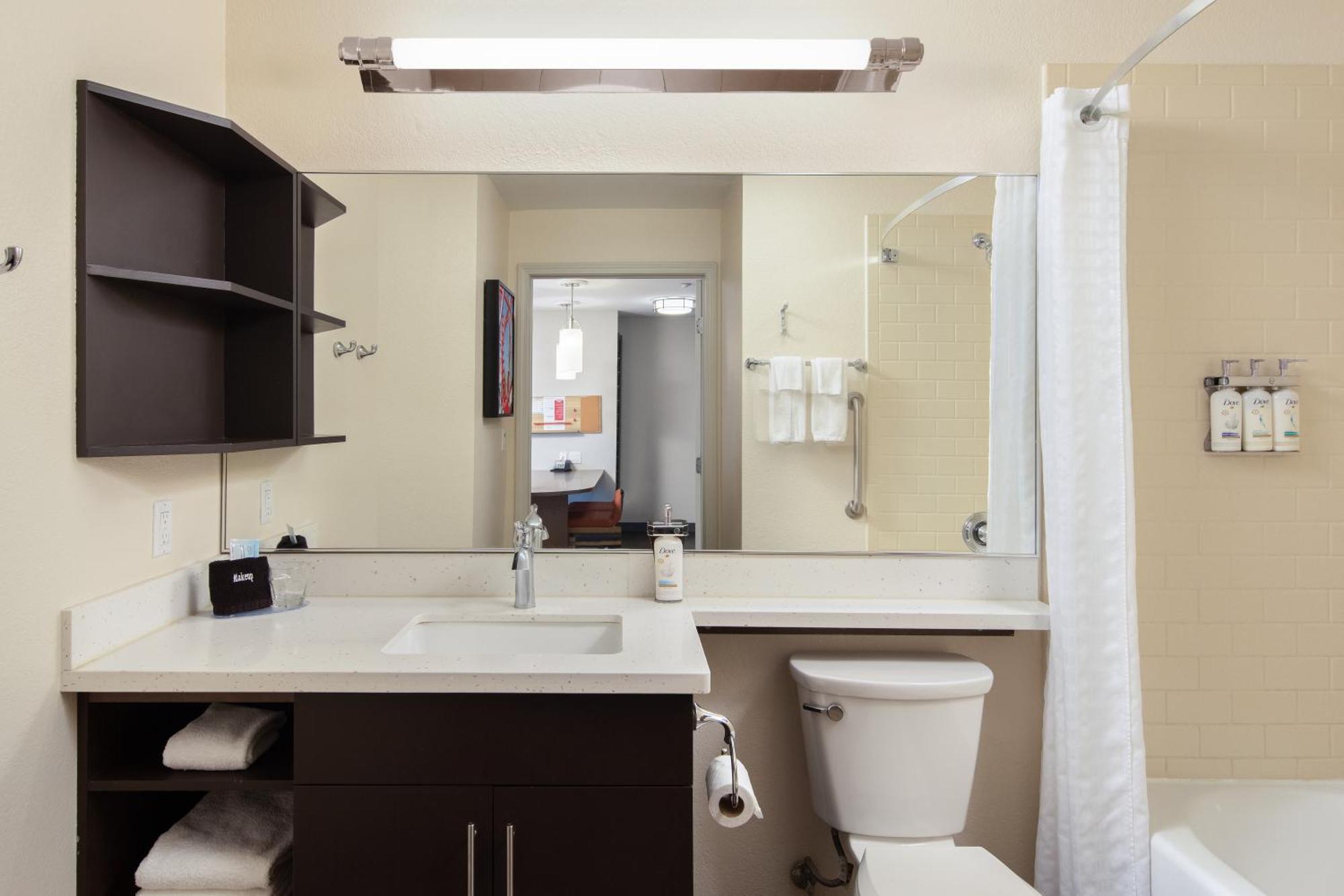 Candlewood Suites Anaheim - Resort Area By Ihg Екстериор снимка