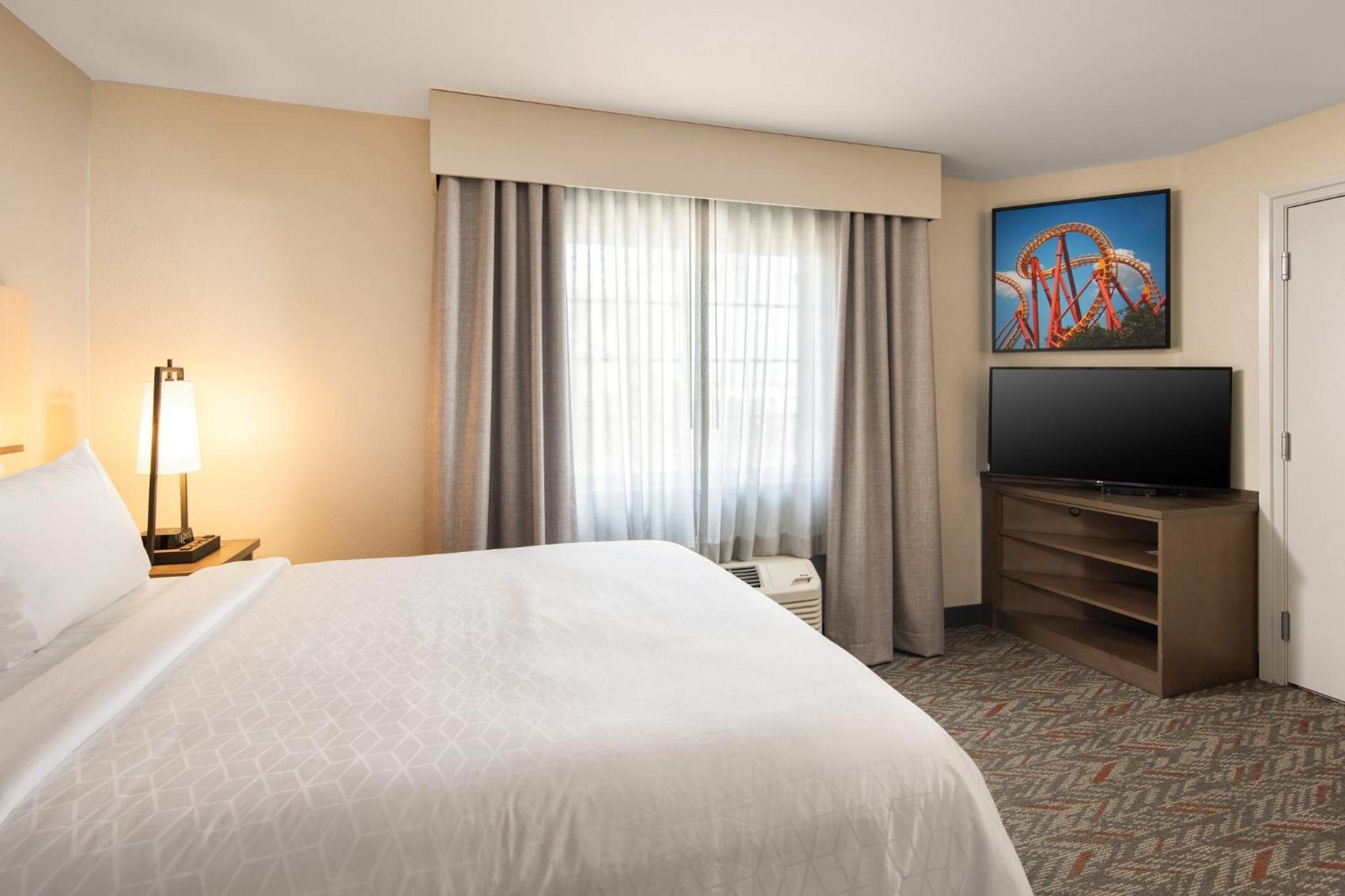 Candlewood Suites Anaheim - Resort Area By Ihg Екстериор снимка