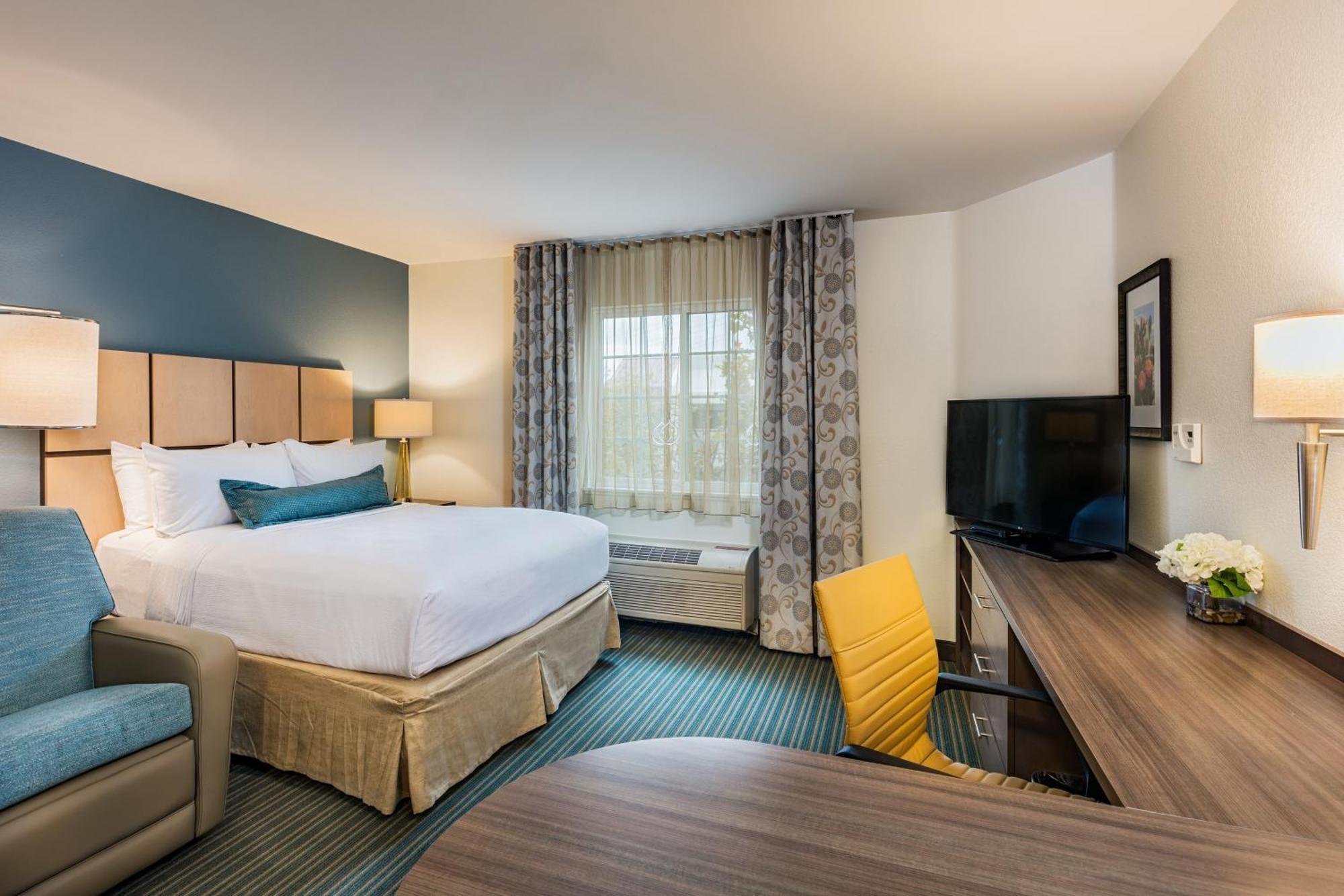 Candlewood Suites Anaheim - Resort Area By Ihg Екстериор снимка
