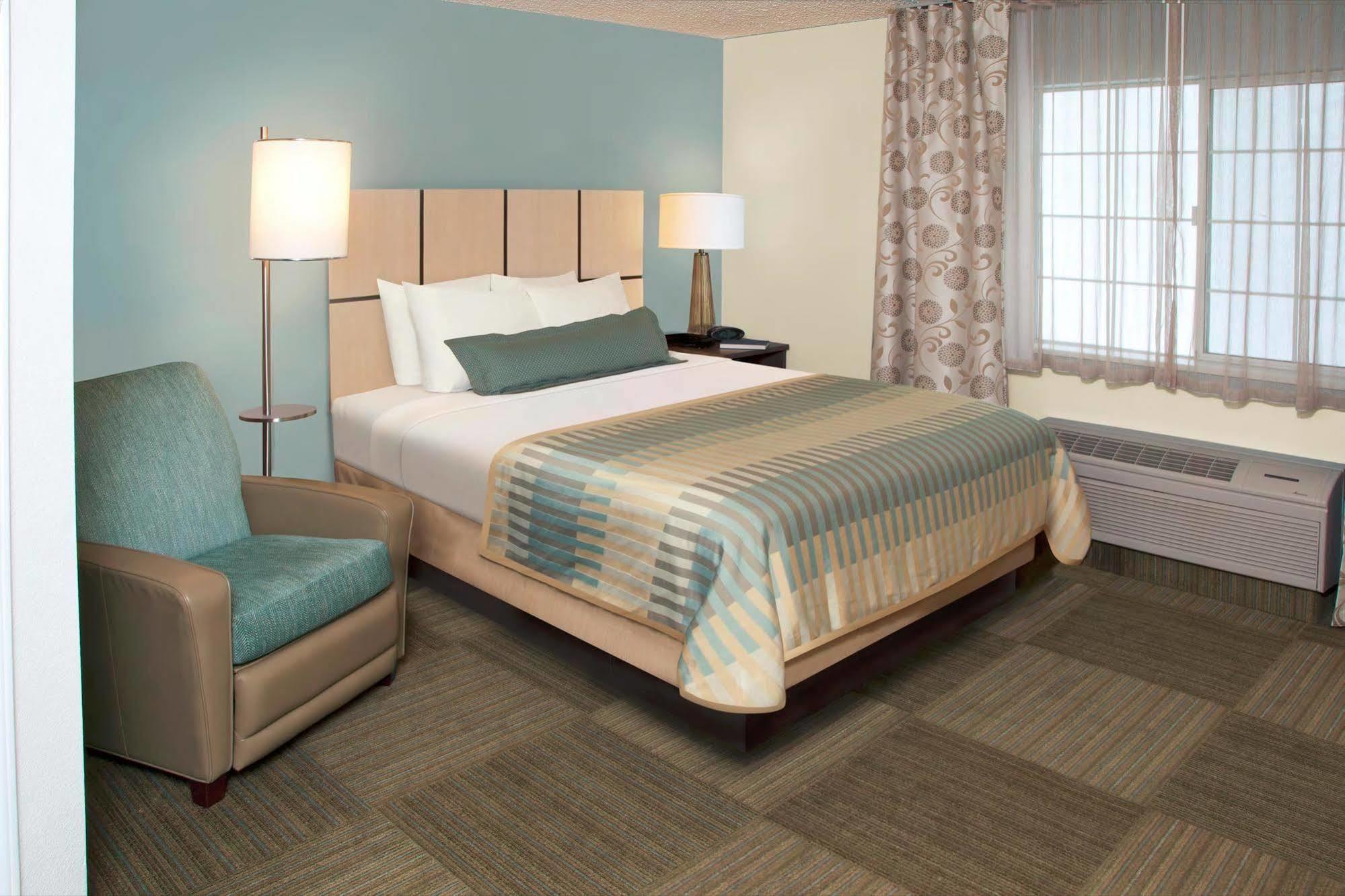 Candlewood Suites Anaheim - Resort Area By Ihg Екстериор снимка